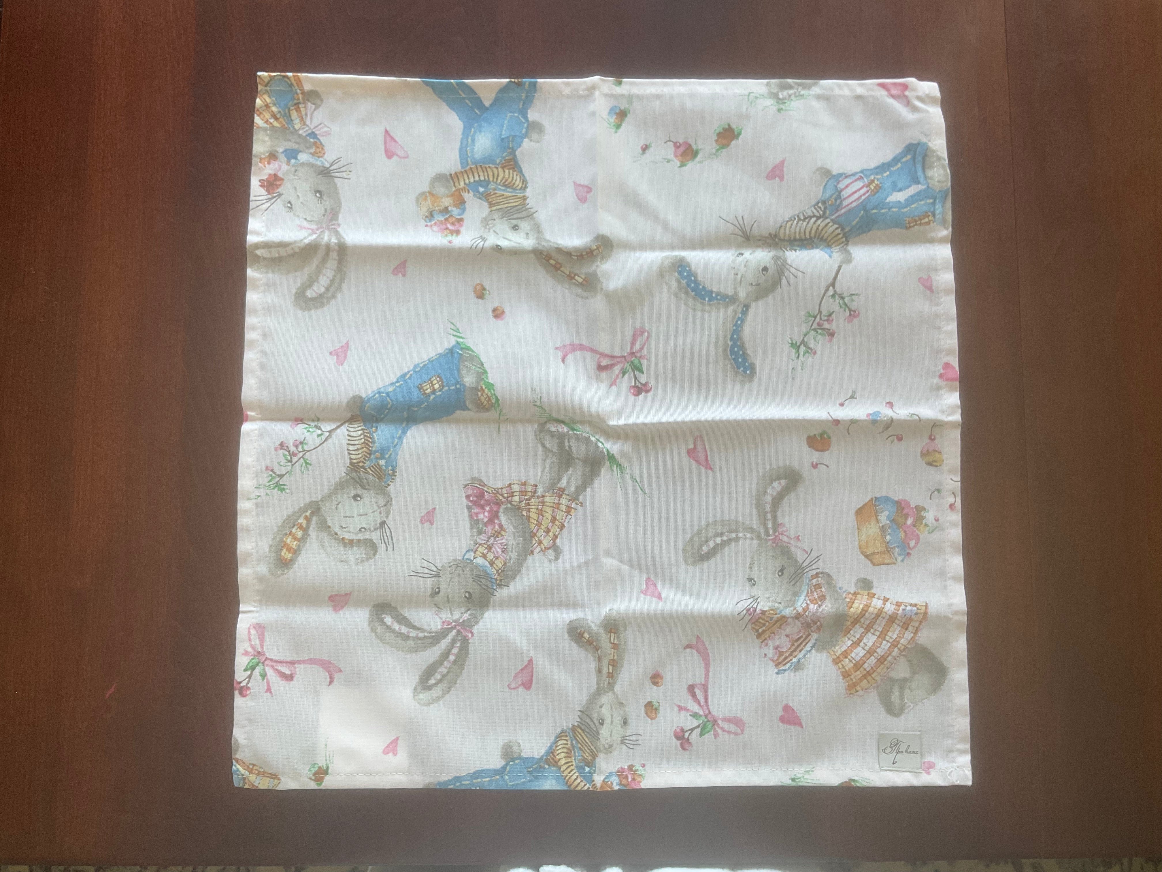 Easter table placemats square 42x42 cm with cute bunny print