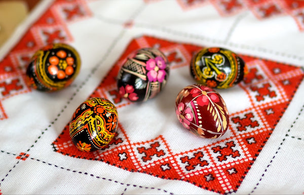 The Art and Tradition of Ukrainian Embroidered Linens